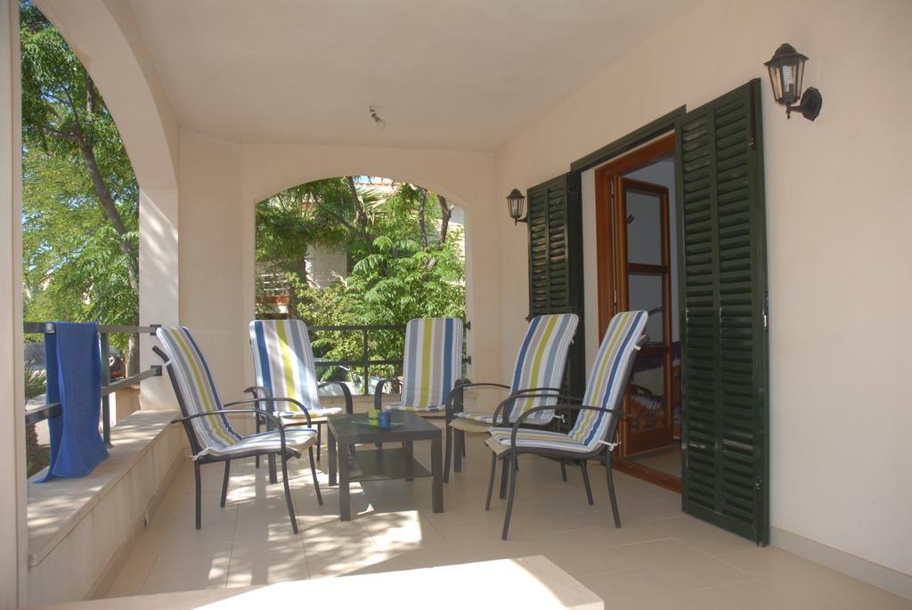 Na Margarida Villa S'Illot  Rum bild